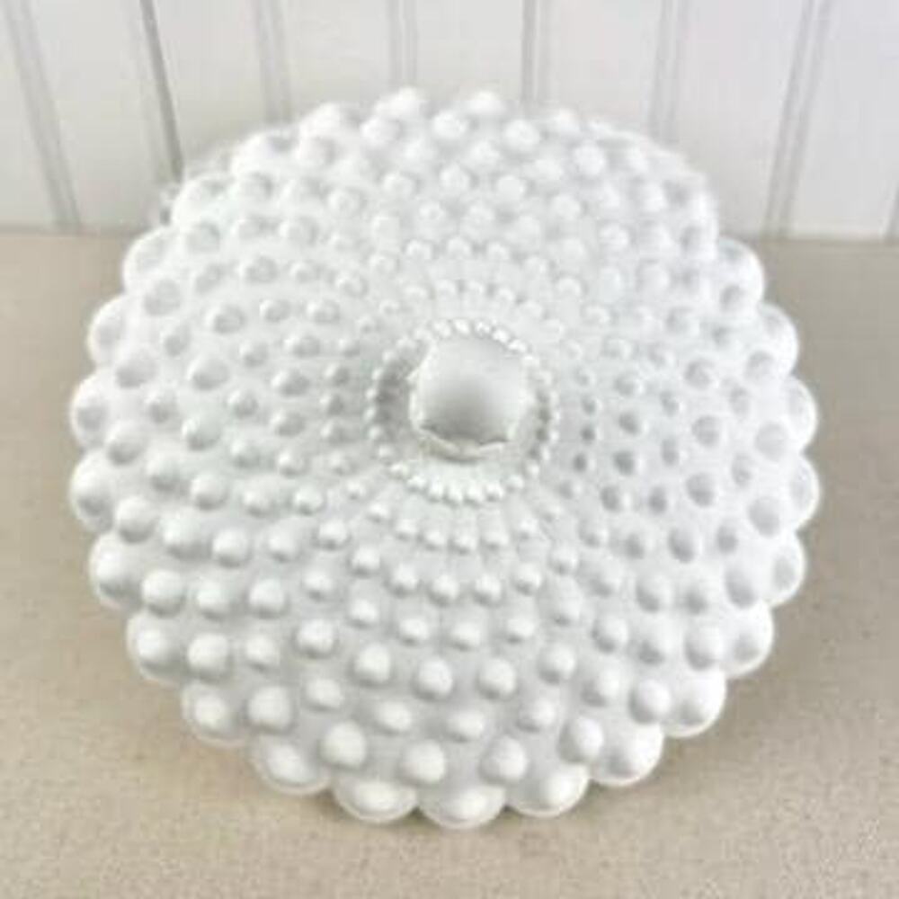 White Hobnail Lidded Bowl, Decorative Bowl with Scalloped Edge, Vintage Inspired - Picture 6 of 10